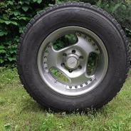 Berg. 8.5x17", 6x139.7, ET-20 ����