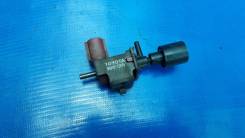 Клапан вакуумный. Toyota: Celica, Tacoma, Corona Premio, Caldina, T100, 4Runner, Hiace, Hilux, Dyna, Camry, Avalon Двигатели: 3SGE, 3SGTE, 7AFE, 5VZFE...