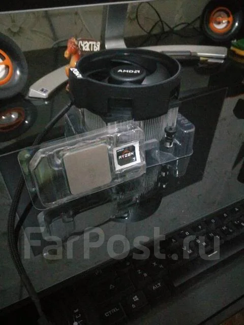 AMD Ryzen 7 1700 ����