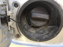 Крышка топливного бака. Toyota Corolla Fielder, NZE141G, ZRE144G, ZRE144, ZRE142G, ZRE142, NZE141, NZE144G, NZE144