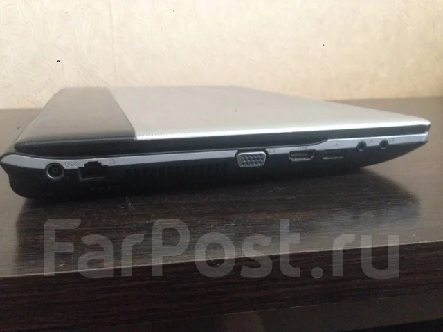 Samsung 300E4A. 14", 2,2����, ��� 4 ��, ���� 320���, WiFi: 1, Bluetooth: 1, ����������� �� 3��. ����