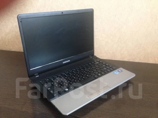 Samsung 300E4A. 14", 2,2����, ��� 4 ��, ���� 320���, WiFi: 1, Bluetooth: 1, ����������� �� 3��. ����