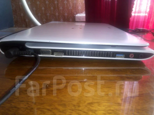 Sony VAIO SVE. 15.6", 2,4����, ��� 4 ��, ���� 300���, WiFi: 1, Bluetooth: 1, ����������� �� 1��. ����