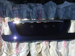 Накладка крышки багажника. Lexus LS600H / 600HL Lexus LS460