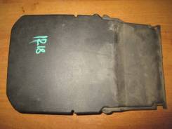 Крышка аккумулятора 2008-2011 Ford Focus II
