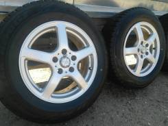 Хороший зимний комплект 205/65/16 bridgstone. 6.5x16 5x114.30 ET42 ЦО 73,0 мм.