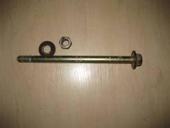 Болт крепления рычага. Nissan Stanza, PT12, T12 Nissan Bluebird, EU11, HU12, U11, T12, RU11, RNU12, EU12, U12, WU11, SU12, RU12 Nissan Auster, T12, PT...