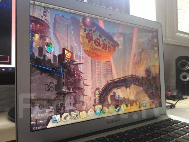 Apple MacBook Air 13 2014 Early MD760RU/B. 13", 1,3����, ��� 4 ��, ���� 120���, WiFi: 1, Bluetooth: 1, ����������� �� 12��. ����