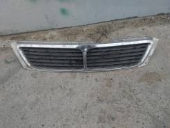Решетка радиатора. Nissan Bluebird, U14
