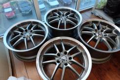 PIAA. 8.0/9.0x17, 5x114.30, ET35/38, ЦО 73,1 мм.