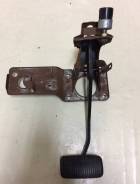 Педаль тормоза. Toyota Hilux Surf, KZN130G, KZN130W, LN130G, LN130W, VZN130G, VZN130, KZN130, LN130 Двигатели: 1KZTE, 2LT, 2LTE, 3VZE