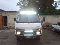 Toyota Hiace. Тойота хайс, 2 500 куб. см., 1 250 кг.