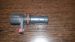 Датчик положения коленвала. Honda: Civic, Accord, Airwave, Crossroad, Element, Stream, City, Accord Tourer, Mobilio Spike, Jazz, Fit Aria, FR-V, Odyss...