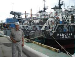 Заместитель директора по безопасности мореплавания. Высшее образование по специальности, опыт работы 39 лет