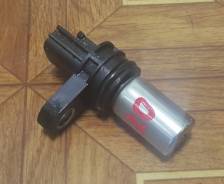 Датчик положения распредвала. Nissan: Presage, Atlas, Murano, Caravan, Primera, Liberty, Bluebird Sylphy, X-Trail, Prairie, Teana, Wingroad, Serena, A...