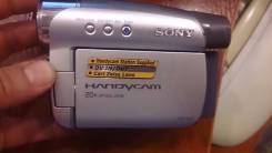 Sony DCR-HC35E. Менее 4-х Мп, с объективом