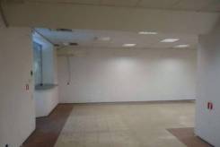 Сдается торговое помещение 78 м кв. на "Соловьевских складах". 78 кв. м., СОЛОВЬЕВА, р-н ЛЕНИНСКИЙ