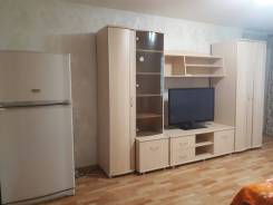 2-комнатная, улица Владивостокская 26. Центральный, 56 кв. м. Комната
