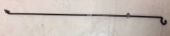 Упор капота. Toyota Hilux Surf, KZN130G, KZN130W, VZN130G, LN130G, LN130W, VZN130, KZN130, LN130 Двигатели: 2LT, 2LTE, 3VZE, 1KZTE