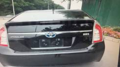 Накладка на дверь багажника. Toyota Prius