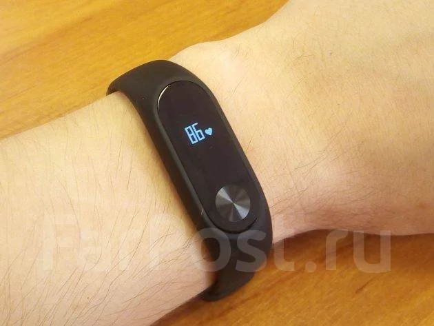 Xiaomi Mi Band 2. IP67 ����