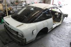 Задняя часть автомобиля. Nissan 180SX