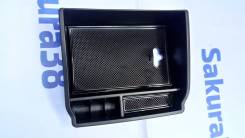 Подлокотник. Toyota Hilux
