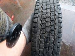 Bridgestone Blizzak Revo 969. Всесезонные, 2015 год, износ: 10%, 2 шт