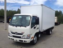 Hino 300. HINO 300 от официального дилера ООО "Сибтракцентр" (Барнаул), 4 009 куб. см., 2 500 кг.