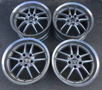 PIAA. 7.5/8.0x17, 5x114.30, ET33/35, ЦО 73,1 мм.