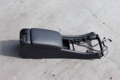 Подлокотник. Mercedes-Benz C-Class, W203