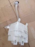 Бачок стеклоомывателя. Toyota Harrier, GSU36, GSU35, GSU35W, ACU30, MCU30, MCU31, GSU31, GSU30, MCU35, MCU36, ACU35 Двигатели: 2GRFE, 1MZFE, 2AZFE
