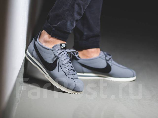 Nike cortez nylon vs cheap leather