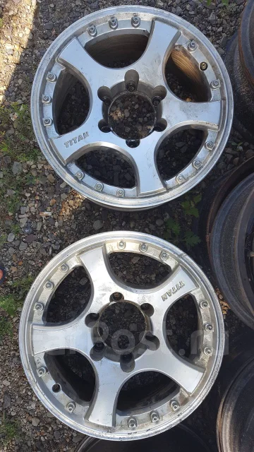Axis Titan. 7.0x16", 6x139.7, ET20 ����