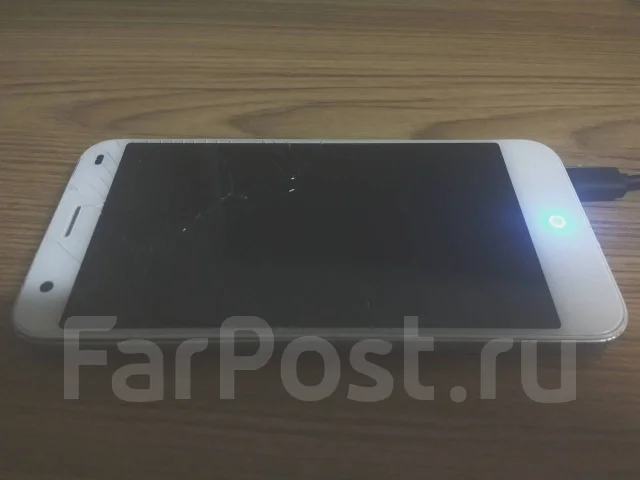 ZTE Blade S6. �/� ����