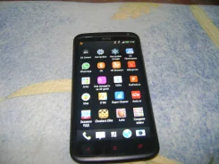 HTC One X+. �/� ����
