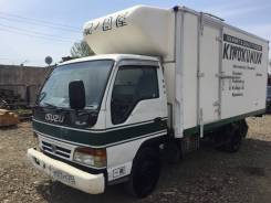 Isuzu Elf. , 4 800 куб. см., 3 000 кг.