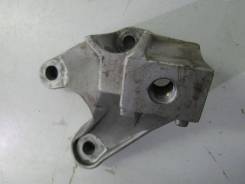 Кронштейн мкпп левый ford focus 2 05-11 б/у 132602 4.5*. Ford Focus. Под заказ