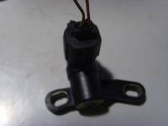 Датчик положения коленвала. Mazda MPV, LW3W, LWFW, LWEW, LW5W Mazda Tribute, EP3W, EPEW, EPFW Mazda Atenza, GGEP, GYEW, GG3P, GGES, GY3W, GG3S Двигате...