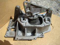 Подушка двигателя. Nissan: Tiida Latio, March, Note, Tiida, Wingroad, AD, Cube Cubic, Cube, Bluebird Sylphy Двигатели: HR15DE, MR18DE, HR16DE