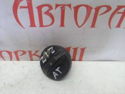 Крышка топливного бака. Toyota: Lite Ace Noah, T.U.V, Town Ace, Corolla, Premio, Isis, Allex, Estima Lucida, Hilux, Land Cruiser, Voxy, Alphard, Rush...