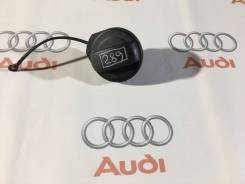 Крышка топливного бака. Audi: Q5, Quattro, S8, A4 allroad quattro, S5, S4, Coupe, A8, A5, S, A4, RS5, RS4 Двигатели: AAH, CAEB, CAGA, CAGB, CAHA, CAHB...
