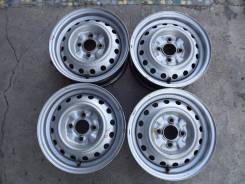 Nissan. 5.0x13, 4x100.00, ЦО 60,1 мм.