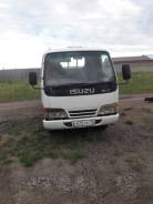 Isuzu Elf. , 3 636 куб. см., 2 100 кг.