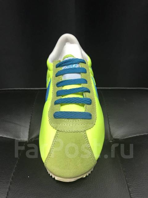 Nike cortez neon hotsell