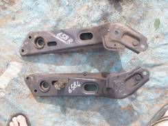Крепление рычага подвески. Nissan Skyline, ER33, HR33, ECR33, ENR33, BCNR33 Nissan Laurel, GNC35, GC35, HC35, SC35, GCC35