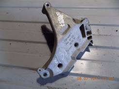 Подушка двигателя. Volkswagen: Passat, Caddy, Eos, Jetta, Scirocco, Sharan, Tiguan, Passat CC, Touran, Golf, Beetle Seat Altea, 5P1, 5P5, 5P8 Seat Leo...