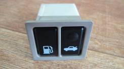 Кнопка открывания багажника. Toyota: Origin, Pronard, Brevis, Progres, Avalon Двигатели: 2JZGE, 1MZFE, 2JZFSE, 1JZFSE, 1JZGE, 2GRFE