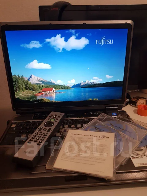 Fujitsu LifeBook. 17", 1 500����, ��� 2048 ��, ���� 200���, WiFi: 1 ����