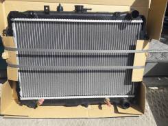 Радиатор охлаждения двигателя. Mazda Bongo, SKF2T, SKF2V, SK82L, SK22M, SK22L, SK82V, SKF2L, SK82T, SKF2M, SK82M, SK22V, SK22T Двигатель F8E